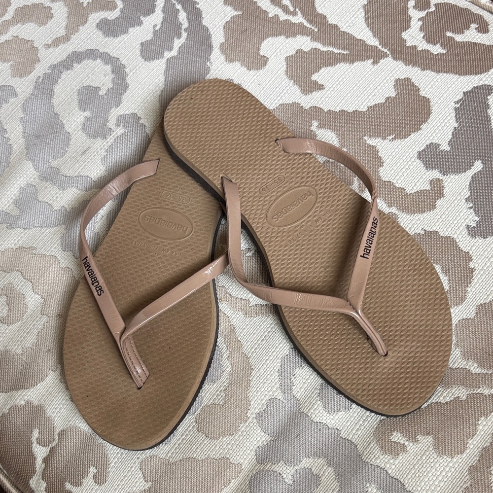 Havaianas Classic Tan Flip Flops 6M